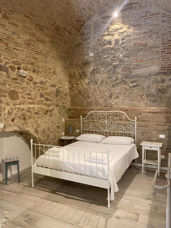 Le Volte Nel Borgo Apartment แตร์โมลิ ภายนอก รูปภาพ