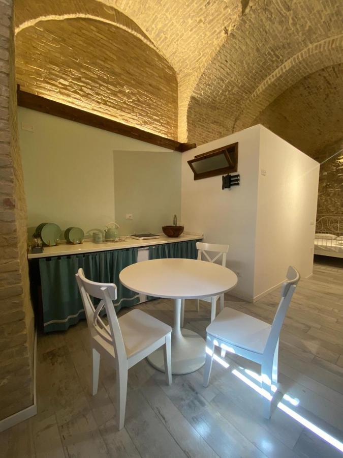 Le Volte Nel Borgo Apartment แตร์โมลิ ภายนอก รูปภาพ